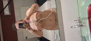 Faço chamada de vídeos por 20$
Sou uma pessoa trans e aberto para um único objetivo SEXO POR DINHEIRO!